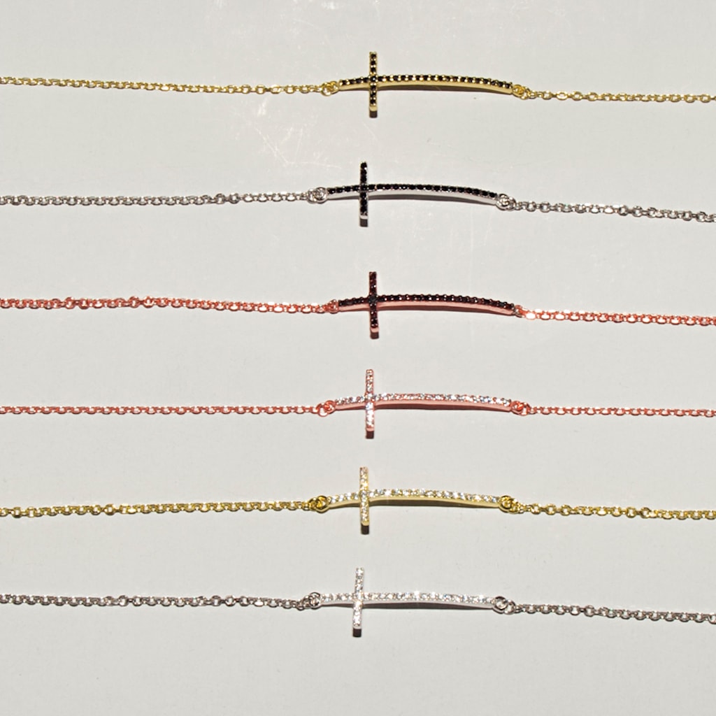 B032 Cross Bracelet
