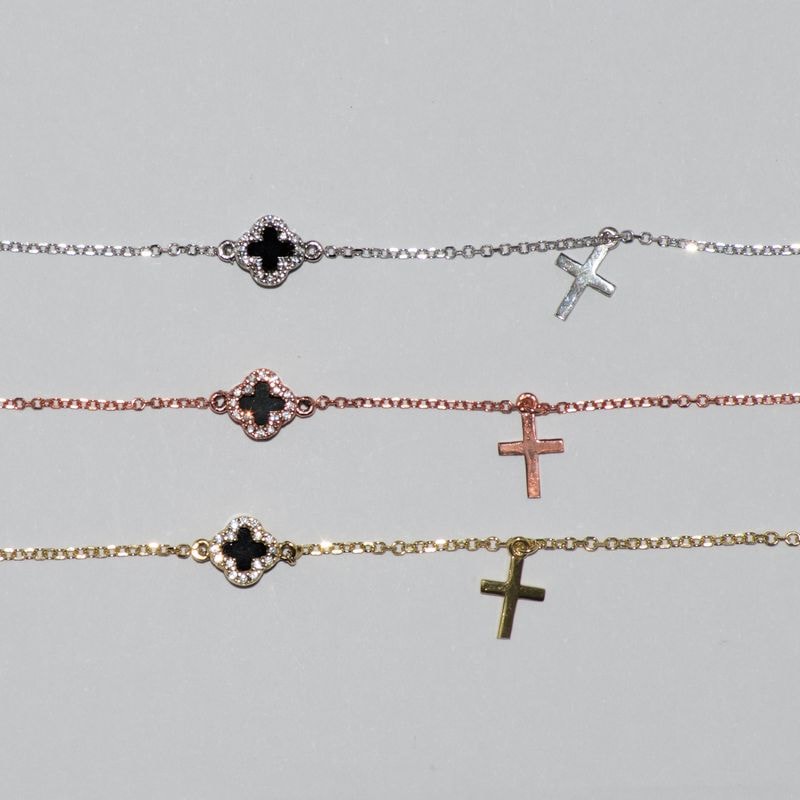 B133 Double Face Cross Design Bracelet Size 1